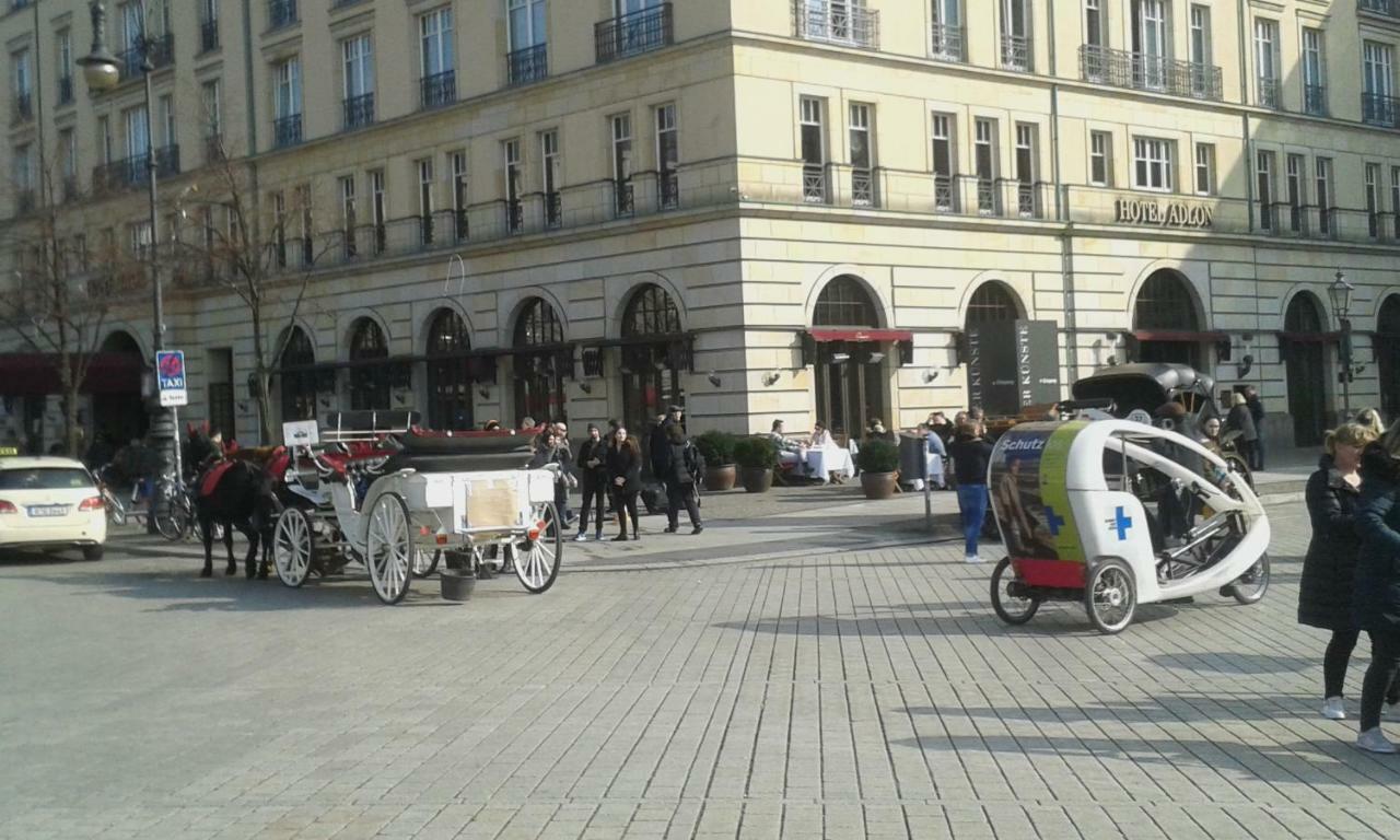 Berlin - Schoenefeld Gruene Wohnung Bagian luar foto